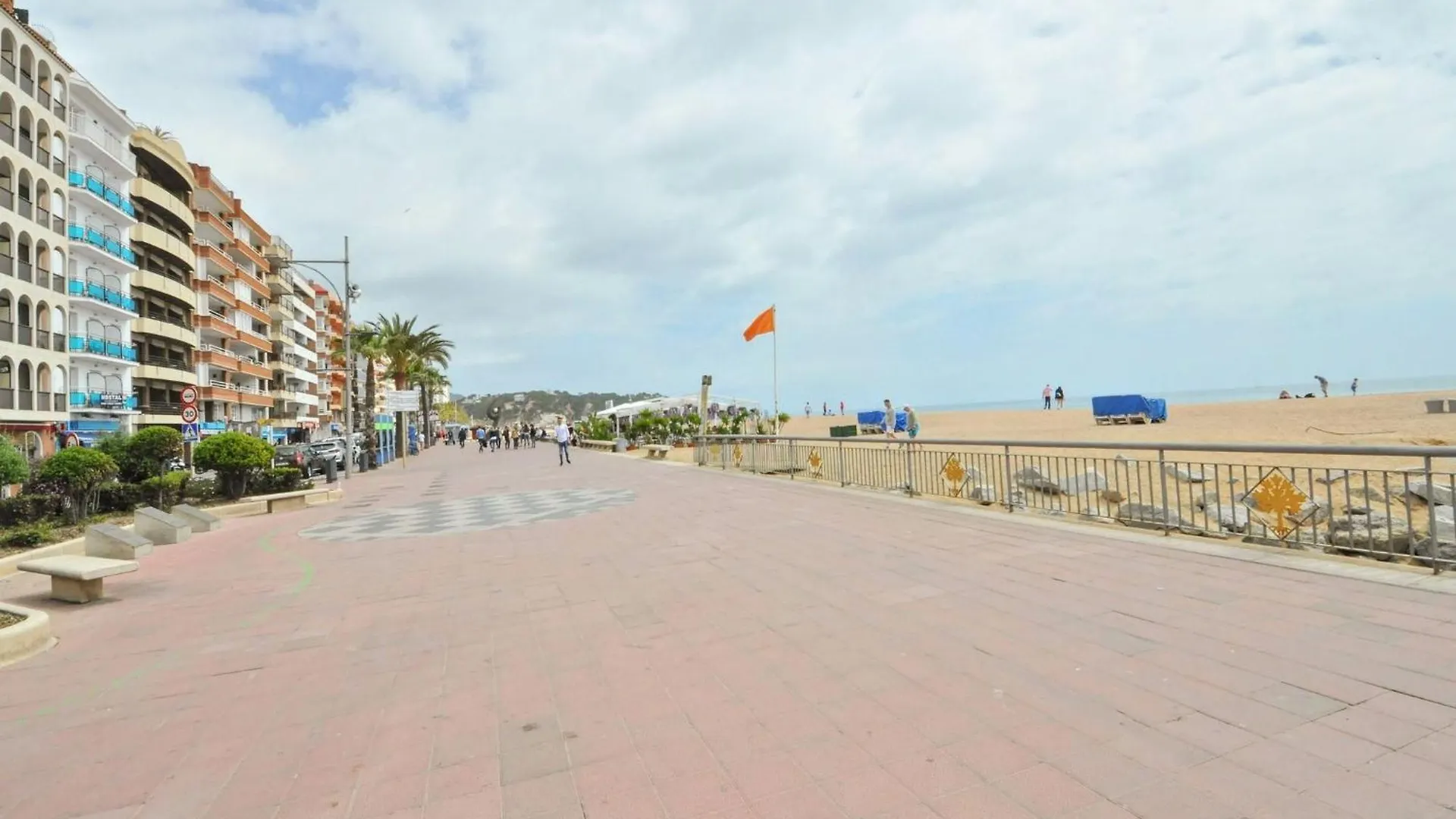 יורט דה מאר Apartment Verano Go2Lloret 0*, יורט דה מאר ספרד